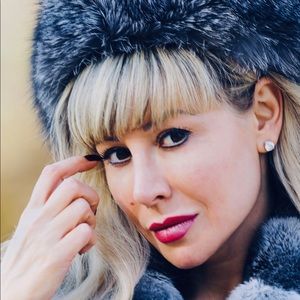 Meet your Posher, Inna